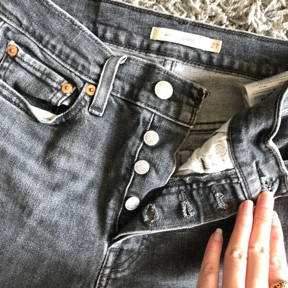 Levi's Wedgie Skinny High Rise Button Fly Ankle Jeans Washed Black Size 27 - Picture 5 of 8